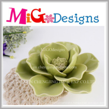 New Arrival Green Ceramic Decorative Floral Shaped Candle Holder